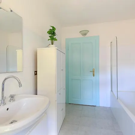 Апартаменти Pandora - By Impero House Стреза